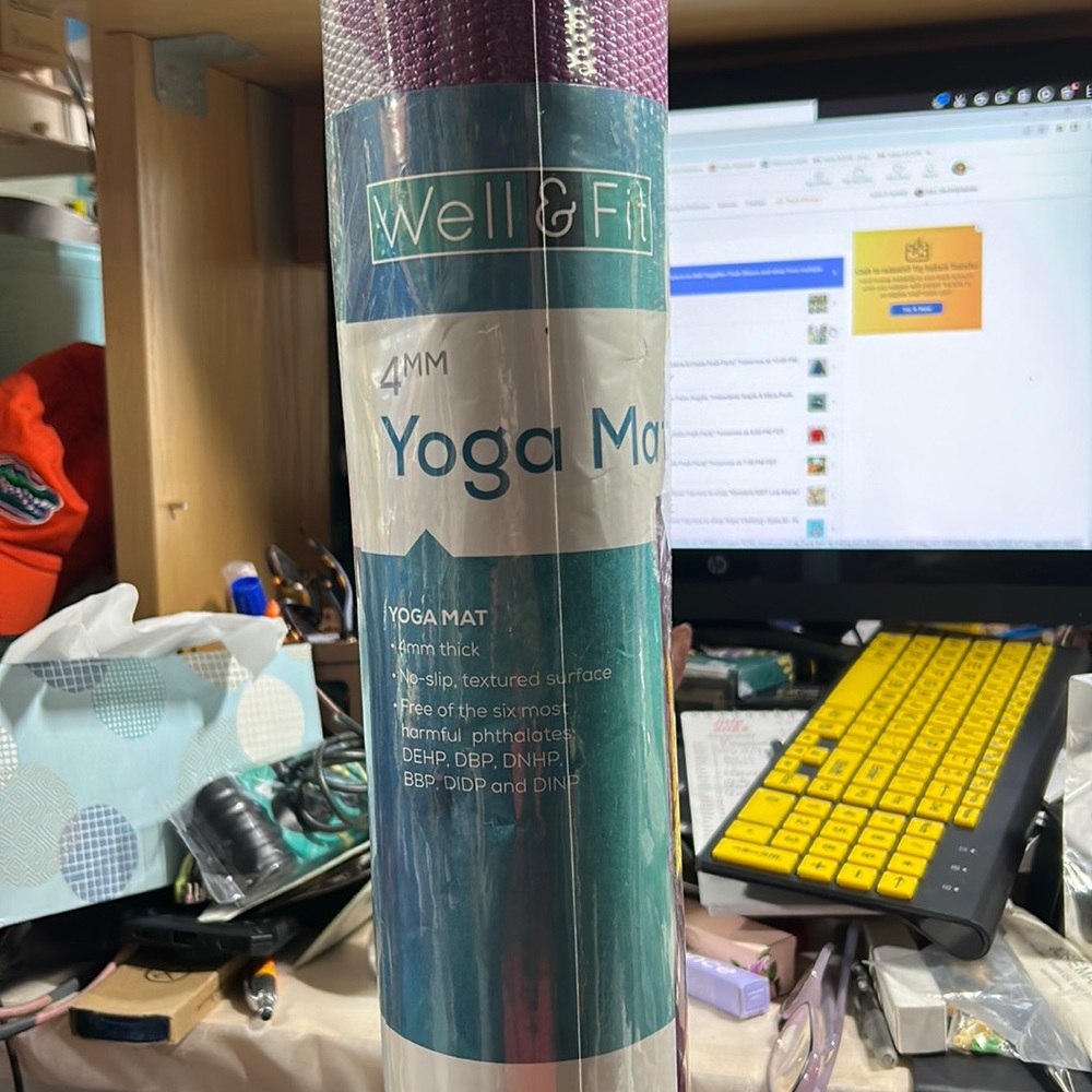 New & Sealed Well & Fit 4mm Fitness Yoga Mat with Slip Free Materials.
